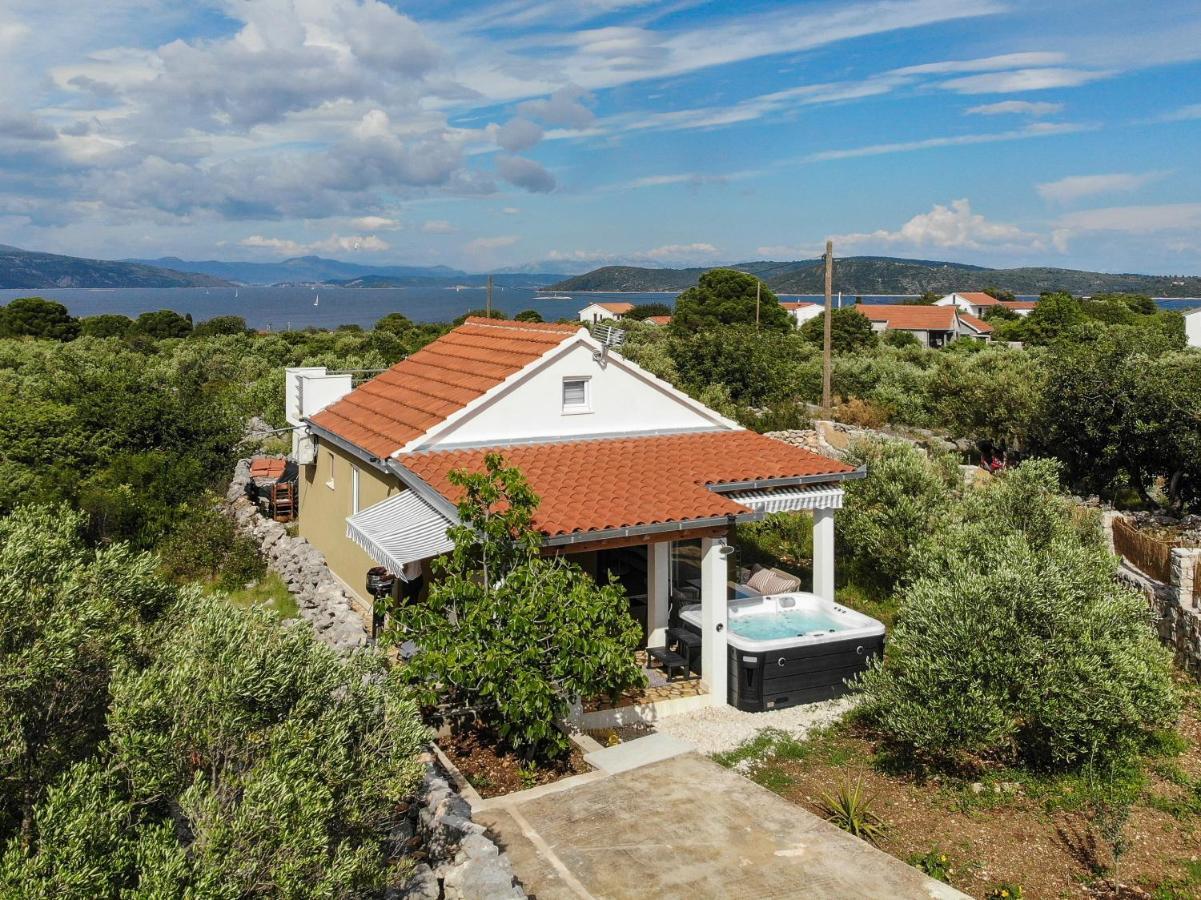 Vila Lila Mali Drvenik Luaran gambar